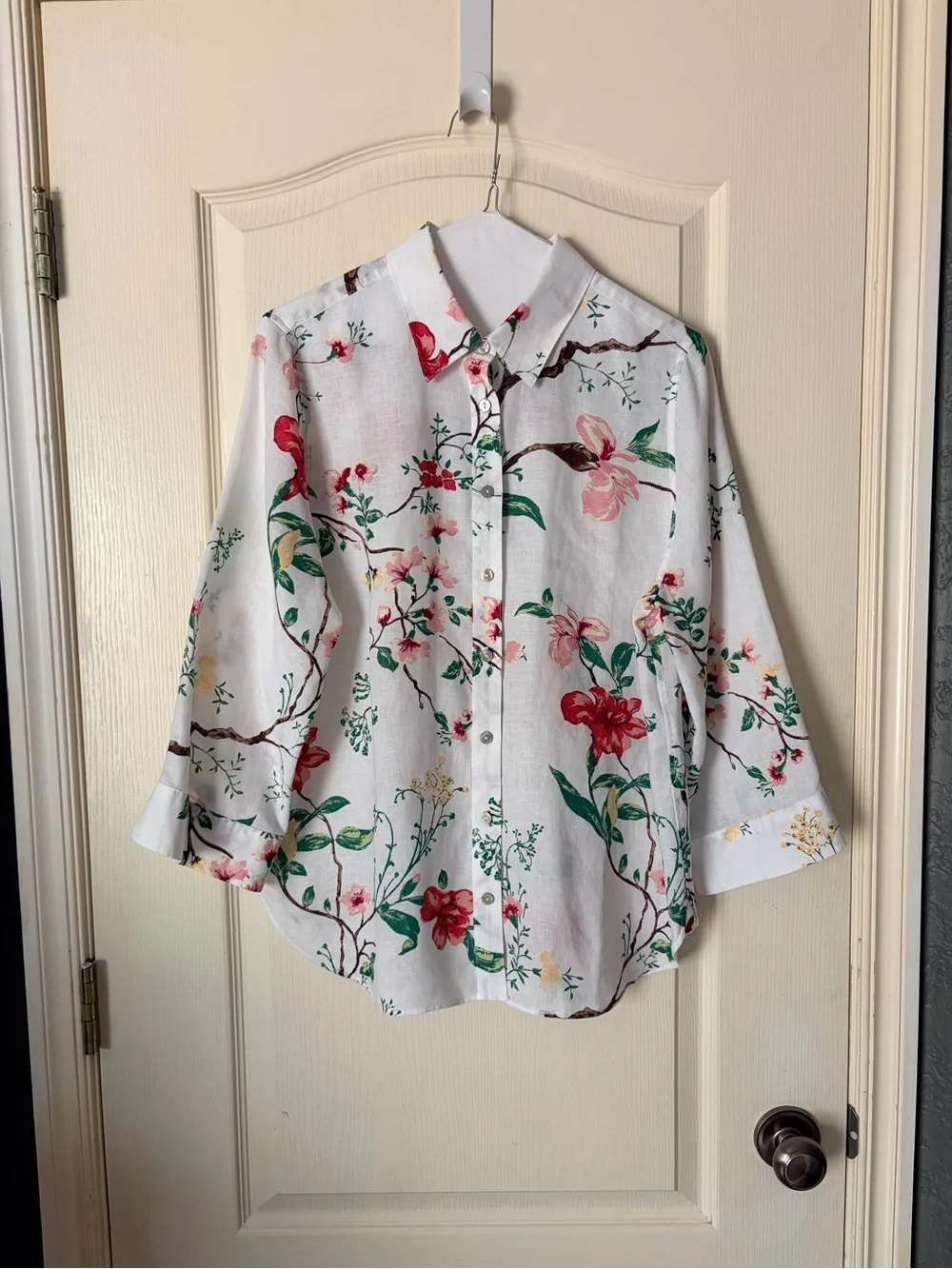 Chicos No Iron Kyoto Bloom 100% Linen Shirt Cuffed 3/4 Sleeve Top, Size 1, M